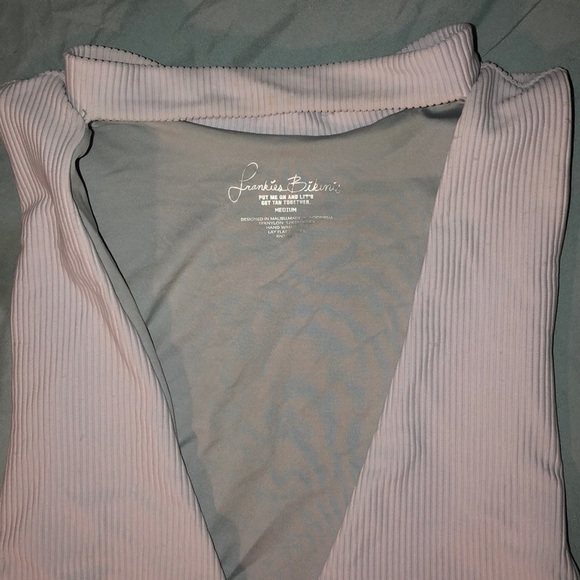 Frankie’s high neck bikini top - Picture 2 of 3